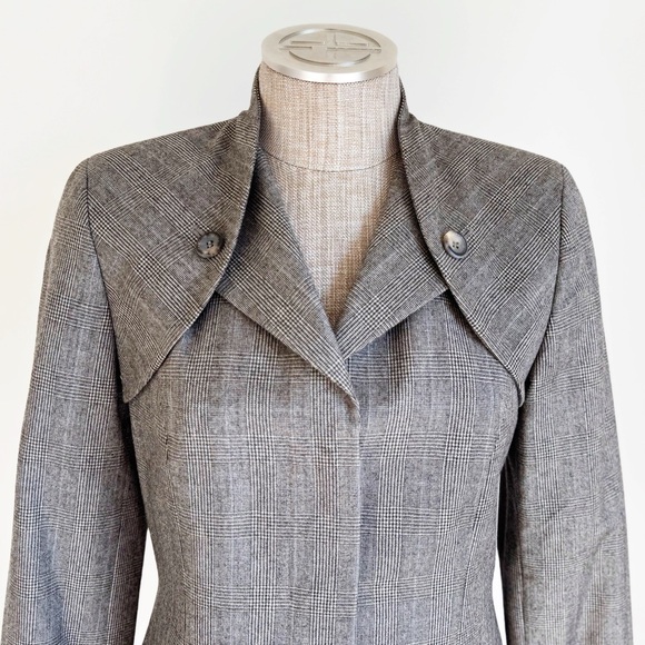 Carolina Herrera suit jacket - Picture 10 of 16